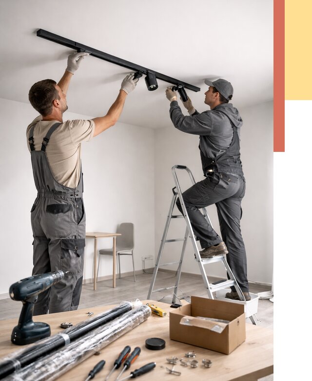 Установка трековых светильников в натяжной потолок в Подольске от 4376 руб. | ОТДЕЛОЧНИК-Пдл